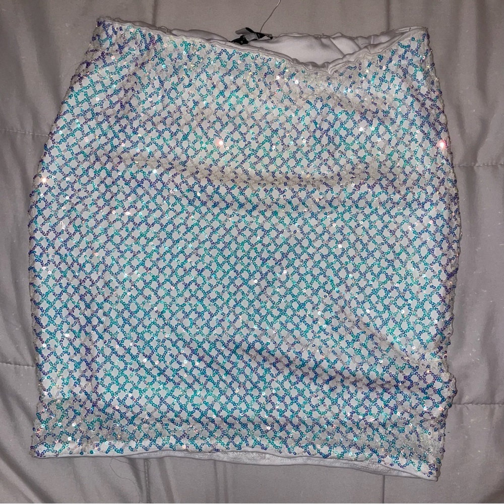 Sequin white mini skirt